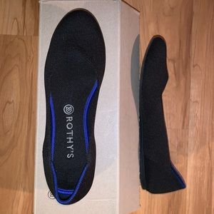 Rothy’s black round toe flats